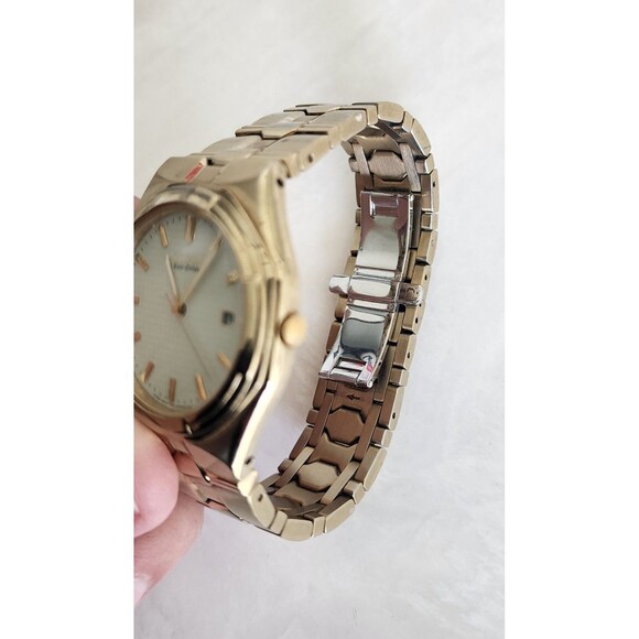 Citizen Eco-Drive Mens Watch Gold Tone E110-S008701 HSB - Picture 7 of 9